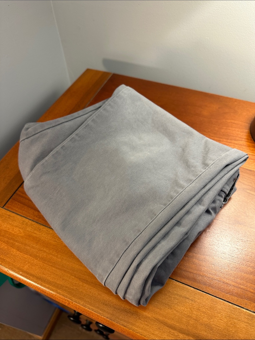 Tommy Hilfiger Men’s Classic Slim Gray Pants (30x30)